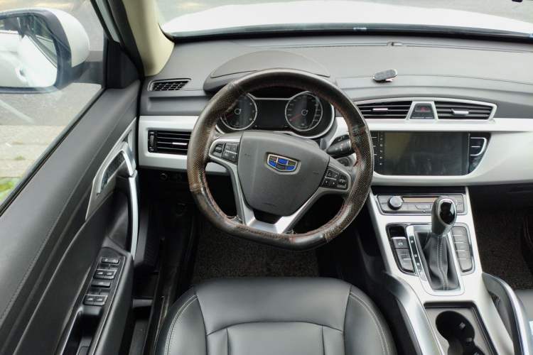 Used Geely Auto Emgrand X7 Sport 2016 1.8TD Automatic ZhiShang Model Steering Wheel