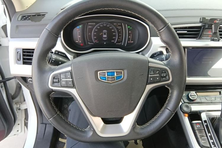 Used Geely Auto Emgrand X7 Sport 2016 1.8TD Automatic Smart Model Steering Wheel