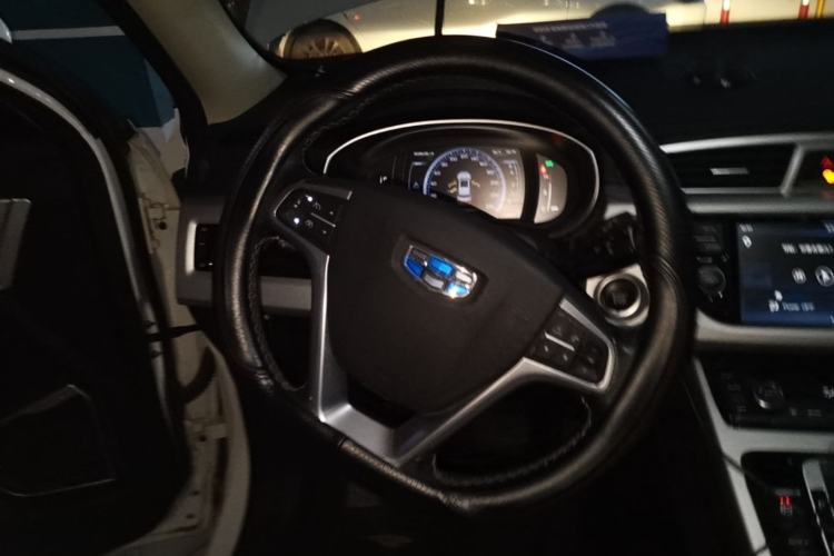 Used Geely Auto Emgrand X7 Sport 2016 1.8TD Automatic Smart Connectivity Version Steering Wheel