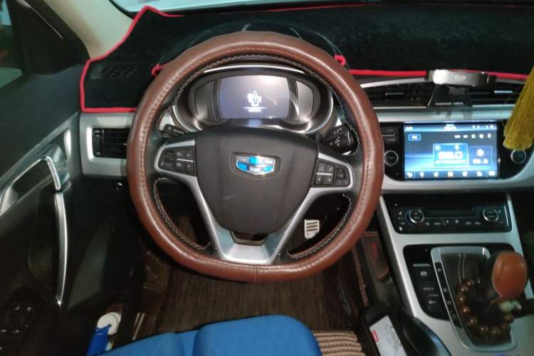 Used Geely Auto Emgrand X7 Sport 2016 1.8TD Automatic Smart Model Steering Wheel