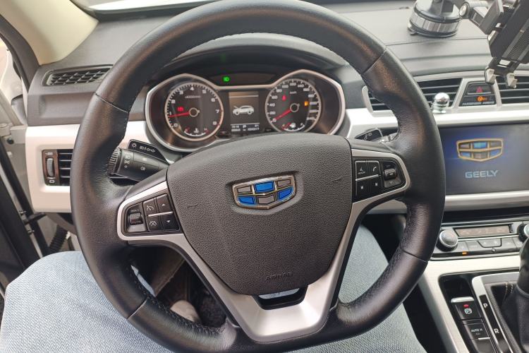 Used Geely Auto Emgrand X7 Sport 2016 1.8TD Automatic ZhiShang Model Steering Wheel