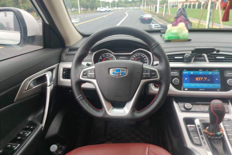 Used Geely Auto Emgrand X7 Sport 2016 1.8TD Automatic ZhiShang Model Steering Wheel