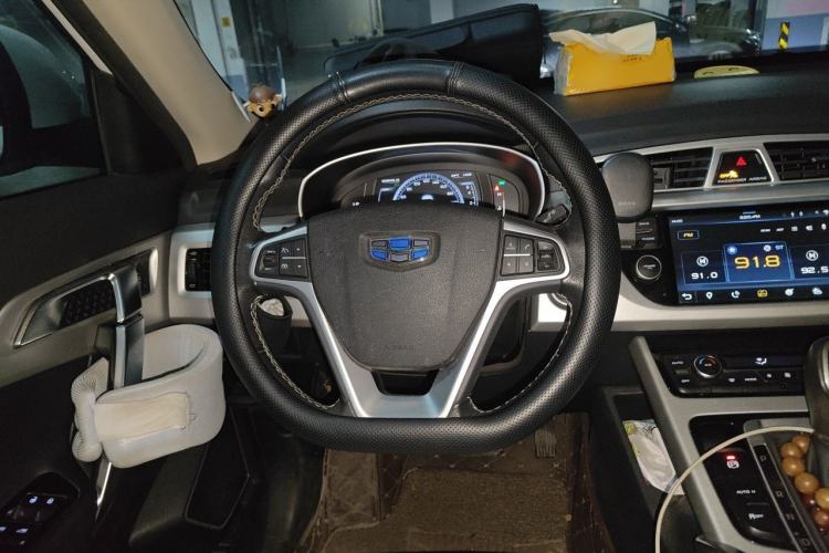 Used Geely Auto Emgrand X7 Sport 2016 1.8TD Automatic Smart Connectivity Version Steering Wheel
