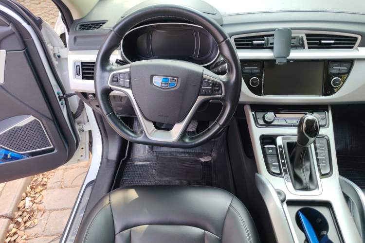 Used Geely Auto Emgrand X7 Sport 2016 1.8TD Automatic ZhiShang Model Steering Wheel