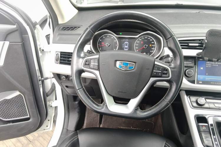 Used Geely Auto Emgrand X7 Sport 2016 1.8TD Automatic ZhiShang Model Steering Wheel