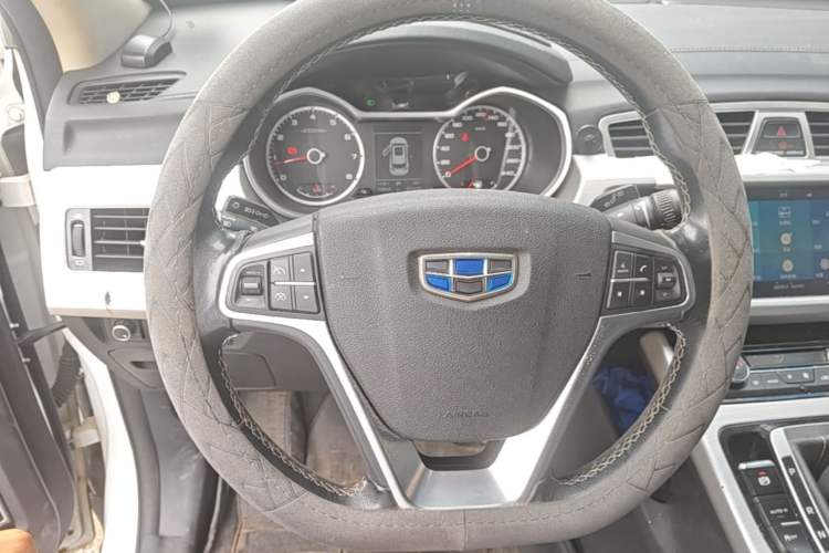Used Geely Auto Emgrand X7 Sport 2016 1.8TD Automatic ZhiShang Model Steering Wheel
