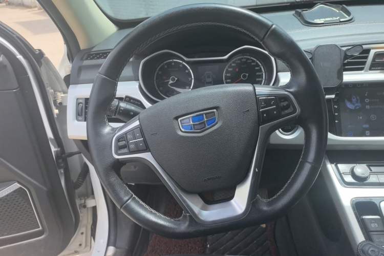 Used Geely Auto Emgrand X7 Sport 2016 1.8TD Automatic ZhiShang Model Steering Wheel