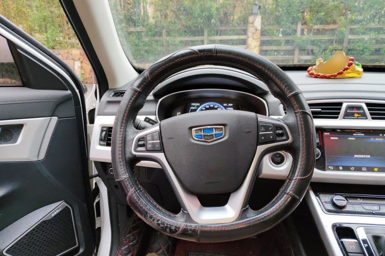 Used Geely Auto Emgrand X7 Sport 2016 1.8TD Automatic Smart Model Steering Wheel