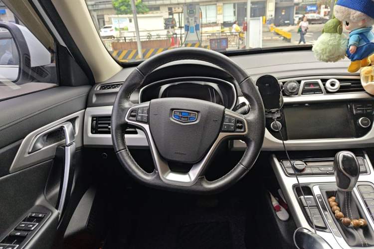 Used Geely Auto Emgrand X7 Sport 2016 1.8TD Automatic Smart Model Steering Wheel