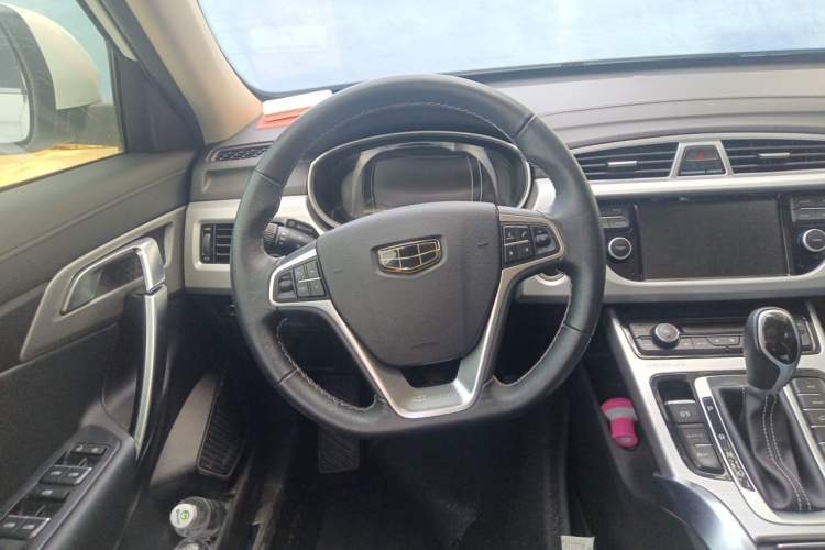 Used Geely Auto Emgrand X7 Sport 2016 1.8TD Automatic Smart Connectivity Version Steering Wheel