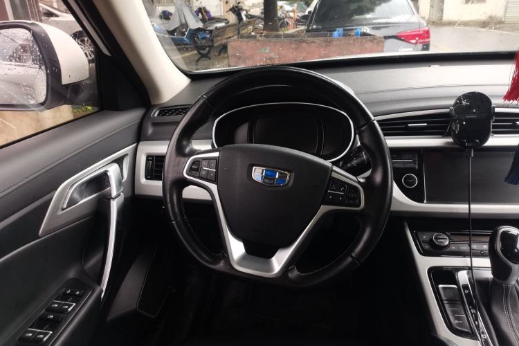 Used Geely Auto Emgrand X7 Sport 2016 1.8TD Automatic Smart Model Steering Wheel
