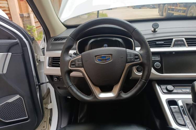 Used Geely Auto Emgrand X7 Sport 2016 1.8TD Automatic Smart Connectivity Version Steering Wheel