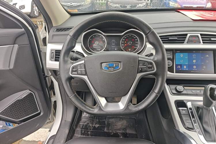 Used Geely Auto Emgrand X7 Sport 2016 1.8TD Automatic ZhiShang Model Steering Wheel