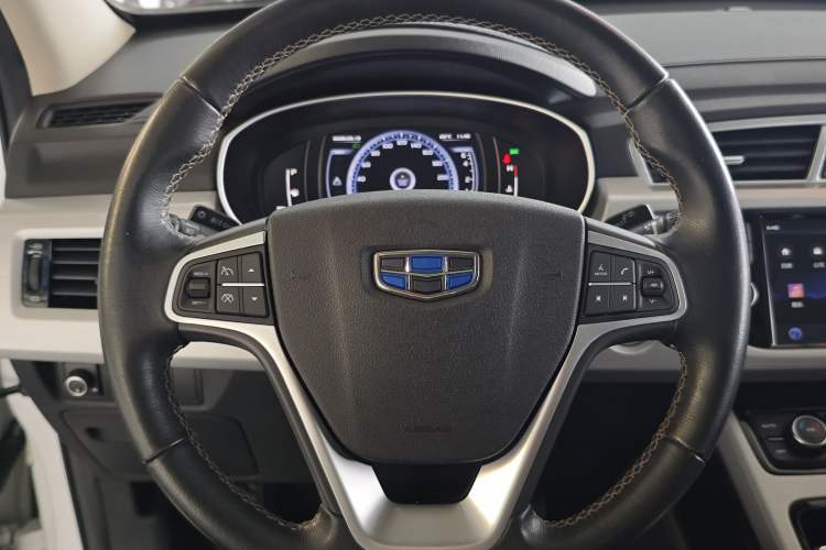 Used Geely Auto Emgrand X7 Sport 2016 1.8TD Automatic Smart Connectivity Version Steering Wheel