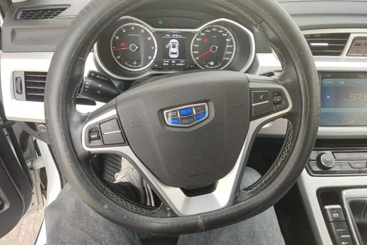 Used Geely Auto Emgrand X7 Sport 2016 2.0L Manual ZhiShang Version Steering Wheel