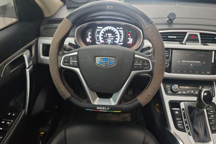 Used Geely Auto Emgrand X7 Sport 2016 1.8TD Automatic Smart Connectivity Version Steering Wheel