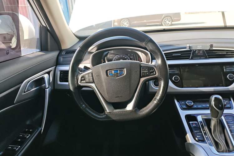Used Geely Auto Emgrand X7 Sport 2016 1.8TD Automatic Smart Model Steering Wheel