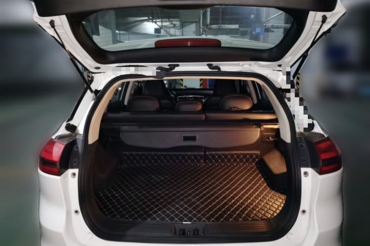 Used Geely Auto Emgrand X7 Sport 2016 1.8TD Automatic Smart Model Trunk