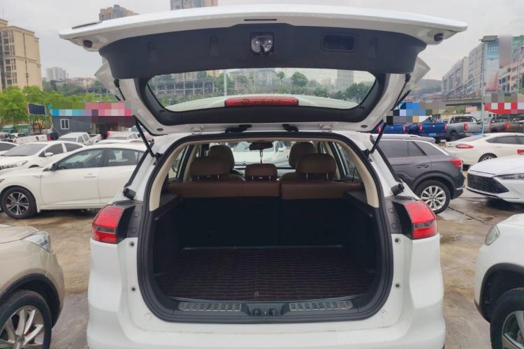 Used Geely Auto Emgrand X7 Sport 2016 1.8TD Automatic All-Wheel-Drive ZhiZun Edition Trunk