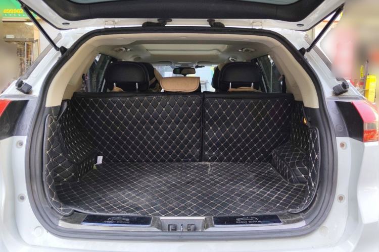 Used Geely Auto Emgrand X7 Sport 2016 1.8TD Automatic All-Wheel Drive Smart Version Trunk