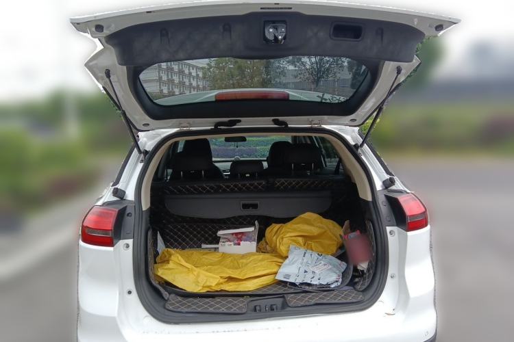 Used Geely Auto Emgrand X7 Sport 2016 2.0L Manual ZhiShang Version Trunk
