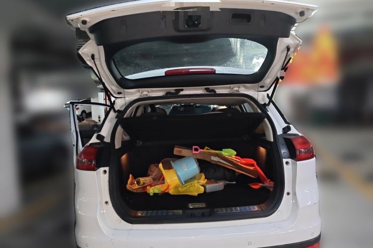 Used Geely Auto Emgrand X7 Sport 2016 1.8TD Automatic ZhiZun Version Trunk