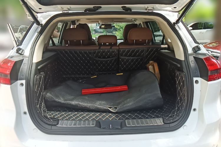 Used Geely Auto Emgrand X7 Sport 2016 1.8TD Automatic ZhiZun Version Trunk