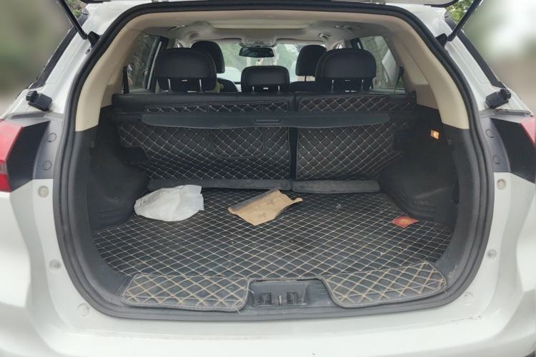 Used Geely Auto Emgrand X7 Sport 2016 1.8TD Automatic ZhiShang Model Trunk