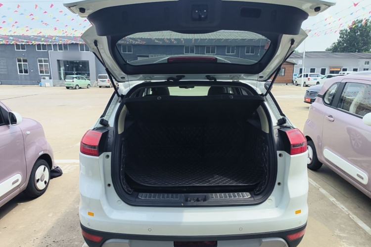 Used Geely Auto Emgrand X7 Sport 2016 1.8TD Automatic ZhiZun Version Trunk