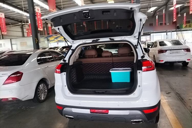 Used Geely Auto Emgrand X7 Sport 2016 1.8TD Automatic ZhiZun Version Trunk