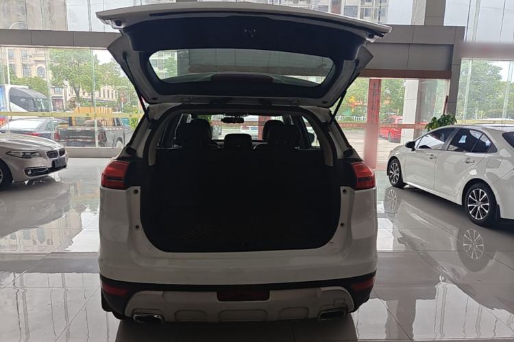 Used Geely Auto Emgrand X7 Sport 2016 1.8TD Automatic Smart Connectivity Version Trunk
