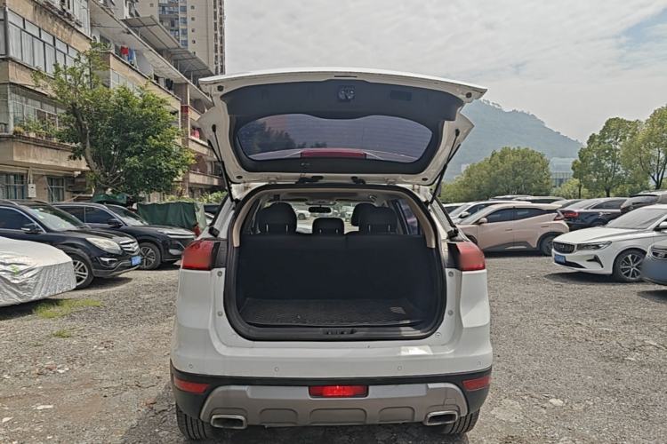Used Geely Auto Emgrand X7 Sport 2016 2.0L Manual Smart Connect Version Trunk