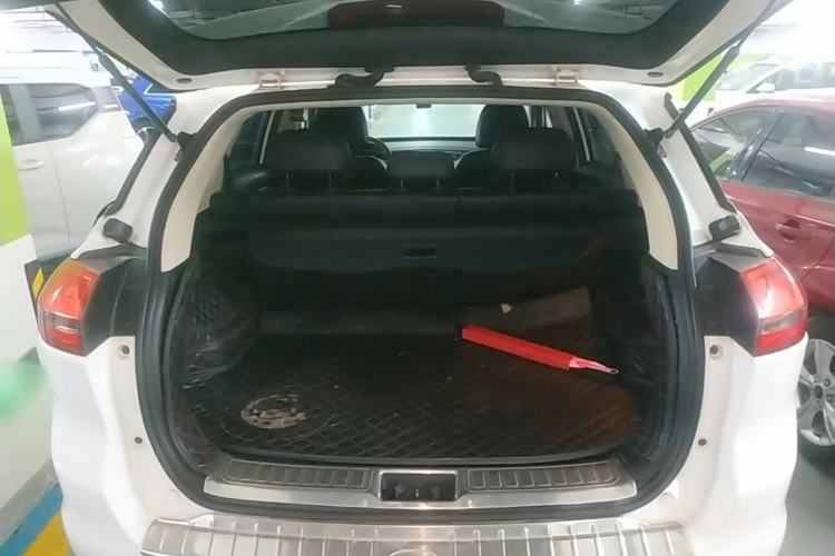 Used Geely Auto Emgrand X7 Sport 2016 1.8TD Automatic Smart Model Trunk