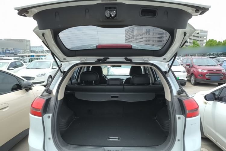 Used Geely Auto Emgrand X7 Sport 2016 1.8TD Automatic Smart Model Trunk