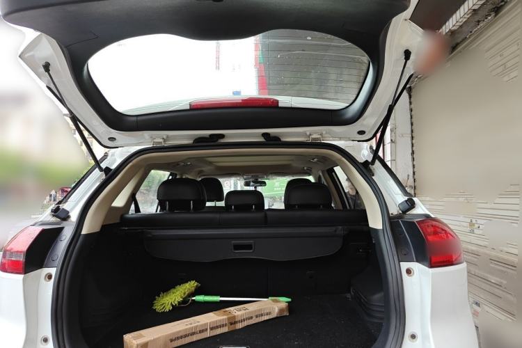 Used Geely Auto Emgrand X7 Sport 2016 2.0L Manual ZhiShang Version Trunk