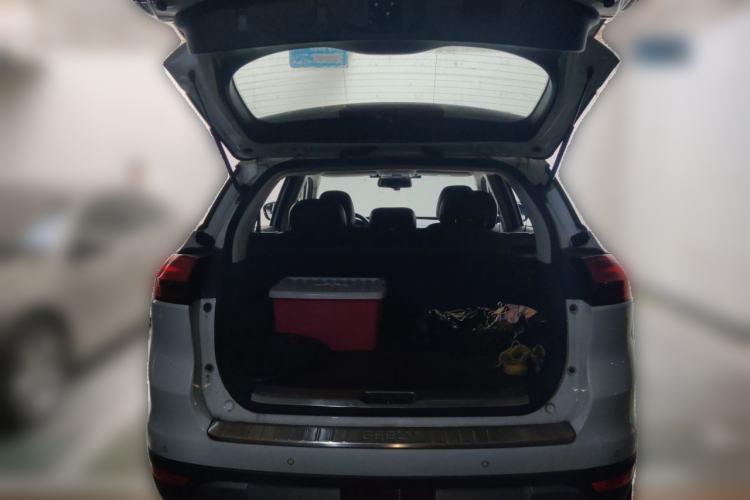 Used Geely Auto Emgrand X7 Sport 2016 1.8TD Automatic Smart Model Trunk