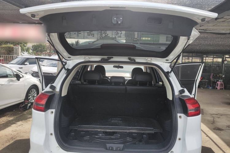 Used Geely Auto Emgrand X7 Sport 2016 2.0L Manual Smart Connect Version Trunk