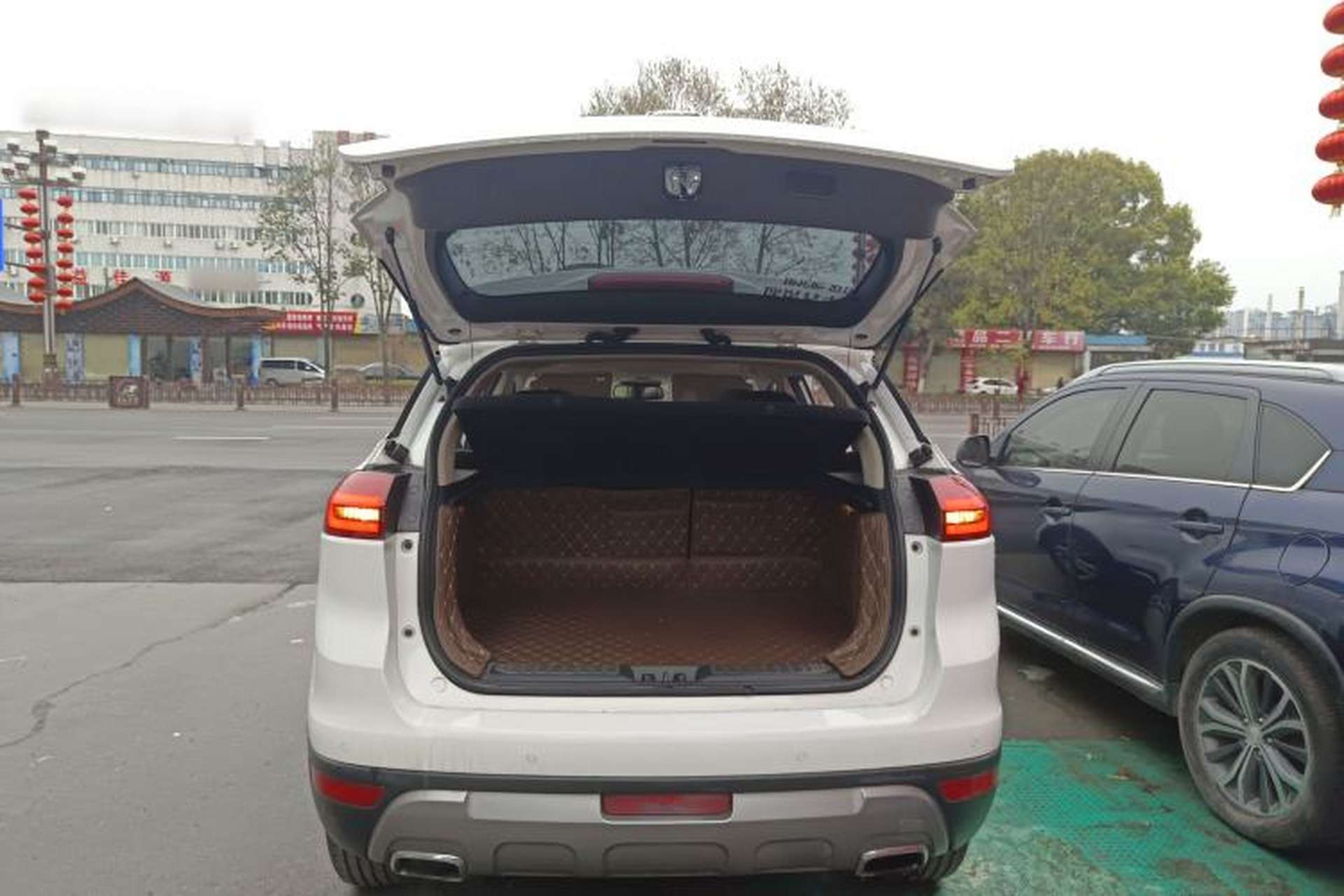 Used Geely Auto Emgrand X7 Sport 2016 1.8TD Automatic ZhiZun Version Trunk