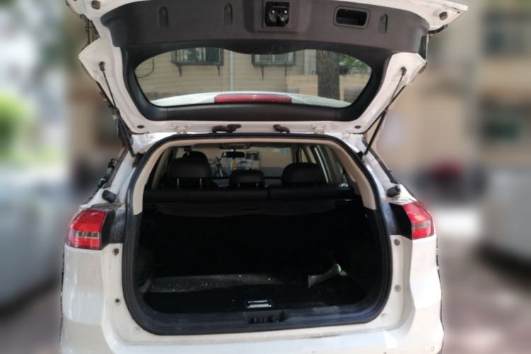 Used Geely Auto Emgrand X7 Sport 2016 2.0L Manual ZhiShang Version Trunk
