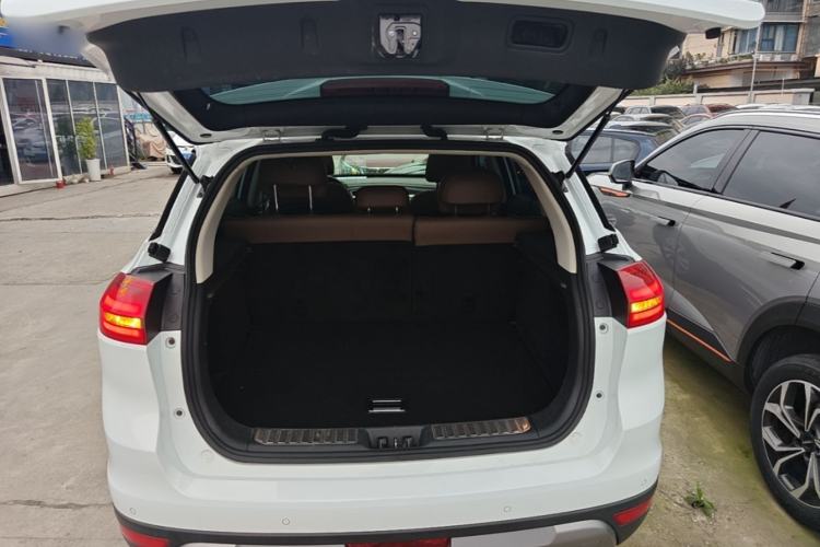 Used Geely Auto Emgrand X7 Sport 2016 1.8TD Automatic ZhiZun Version Trunk