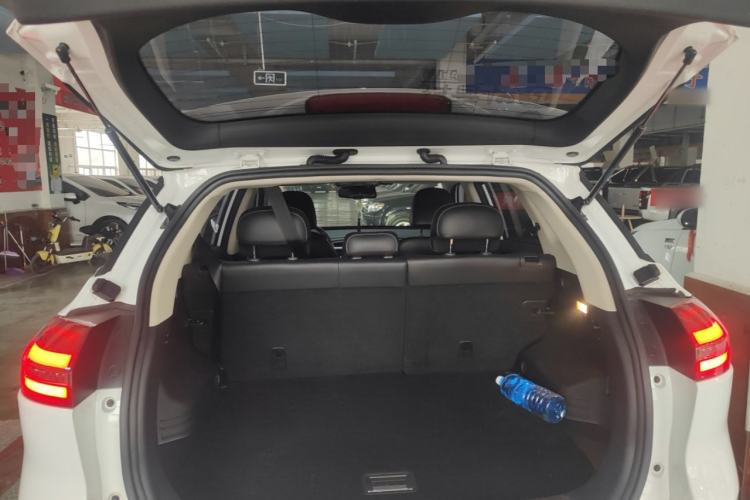 Used Geely Auto Emgrand X7 Sport 2016 1.8TD Automatic Smart Model Trunk
