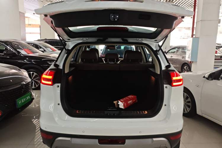 Used Geely Auto Emgrand X7 Sport 2016 1.8TD Automatic ZhiZun Version Trunk