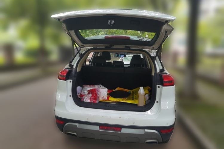 Used Geely Auto Emgrand X7 Sport 2016 1.8TD Automatic Smart Model Trunk