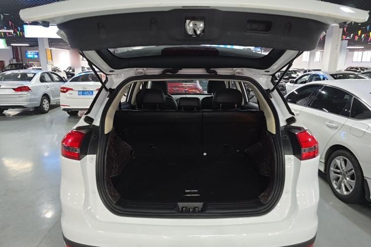 Used Geely Auto Emgrand X7 Sport 2016 2.0L Manual Smart Connect Version Trunk