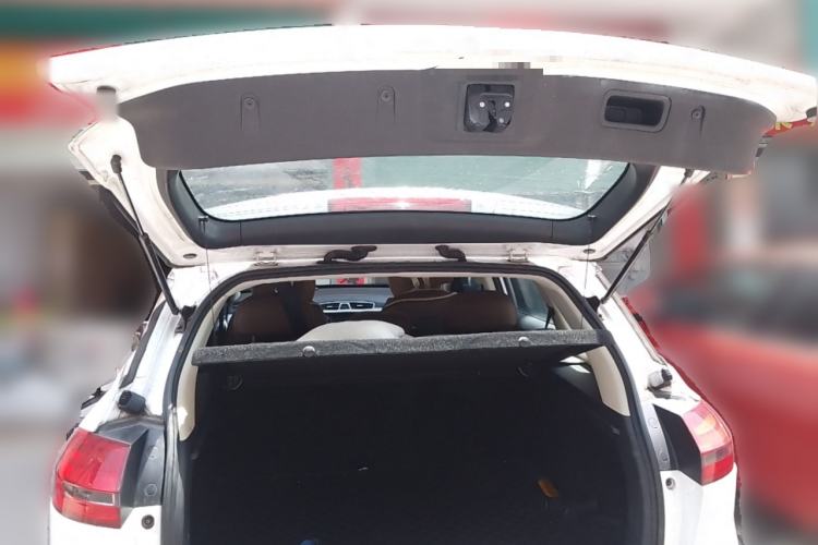 Used Geely Auto Emgrand X7 Sport 2016 1.8TD Automatic ZhiZun Version Trunk