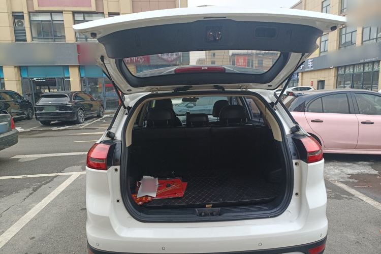 Used Geely Auto Emgrand X7 Sport 2016 1.8TD Automatic ZhiShang Model Trunk