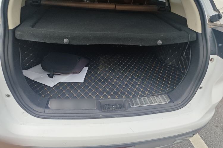 Used Geely Auto Emgrand X7 Sport 2016 1.8TD Automatic ZhiZun Version Trunk