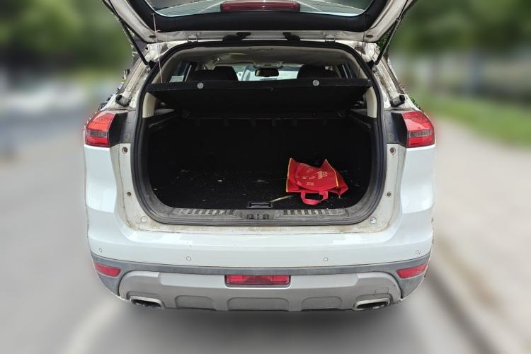 Used Geely Auto Emgrand X7 Sport 2016 1.8TD Automatic ZhiZun Version Trunk