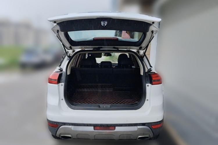 Used Geely Auto Emgrand X7 Sport 2016 1.8TD Automatic ZhiShang Model Trunk