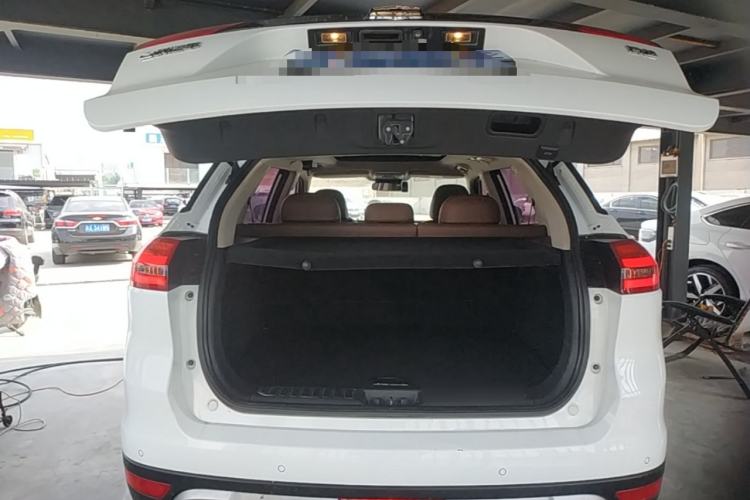 Used Geely Auto Emgrand X7 Sport 2016 1.8TD Automatic ZhiZun Version Trunk